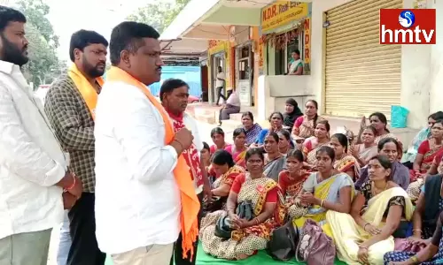 BJYM State Vice President Baithi Sridhar Expressed Support For The Anganwadi Workers BJYM State Vice President Baithi Sridhar Expressed Support For The Anganwadi Workers