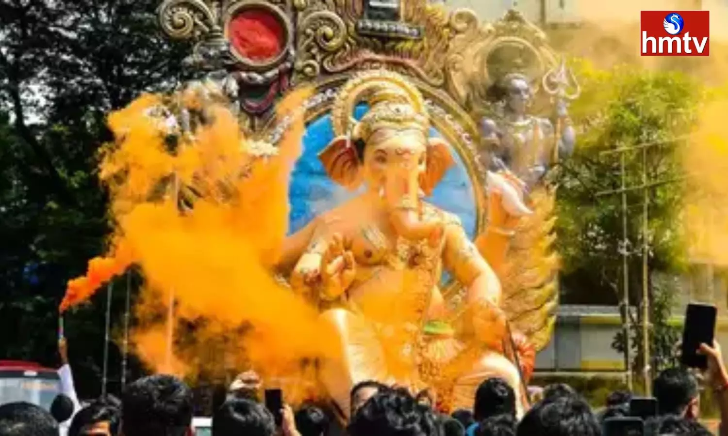 Maha Ganapati Shobha Yatra in Mumbai