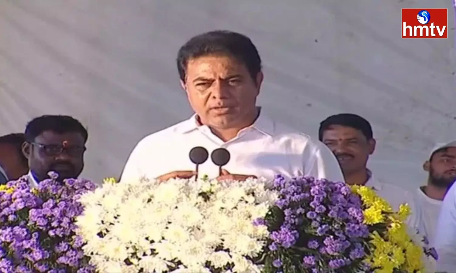 KTR Launched the Second Phase of Dalit Bandhu Program in Necklace Road in Telangana KTR Launched the Second Phase of Dalit Bandhu Program in Necklace Road in Telangana