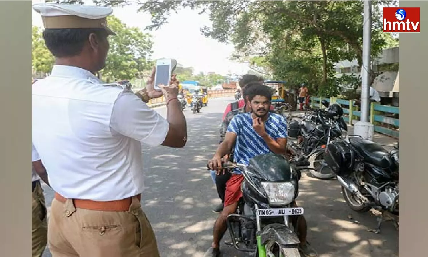 Car Bike Owners These Mistakes While Driving Then Entire Month Salary Will Be Paid For Challan Or Fine