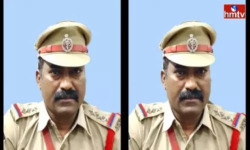 CI And SI And Home Guard Caught By ACB In Banjara Hills CI And SI And Home Guard Caught By ACB In Banjara Hills