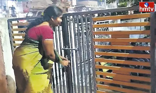 The woman Locked Pendurthi Police Station The woman Locked Pendurthi Police Station