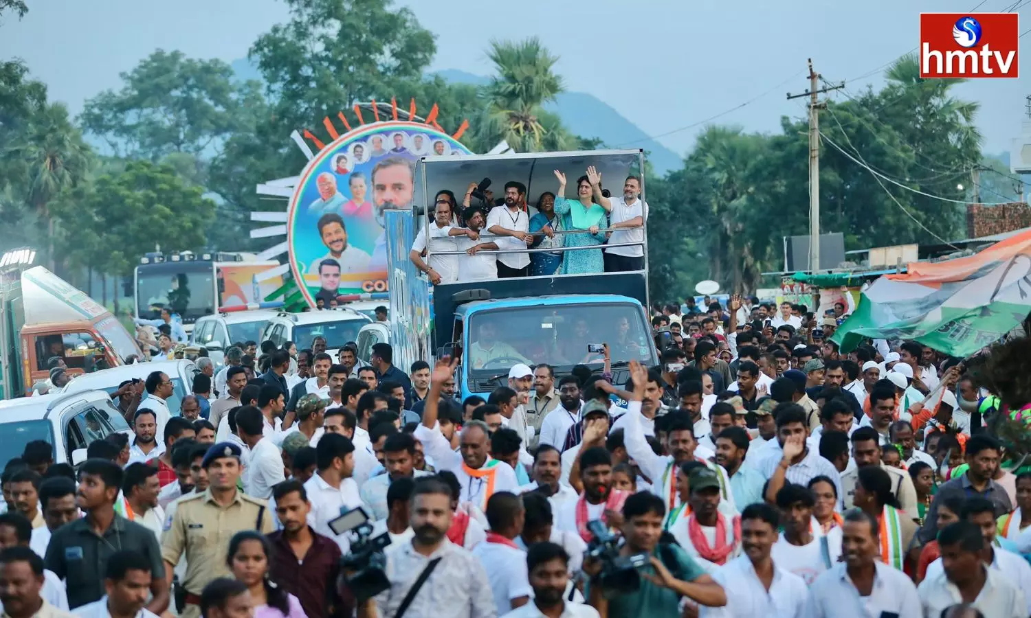 Rahul Gandhis Bus Yatra Shortened