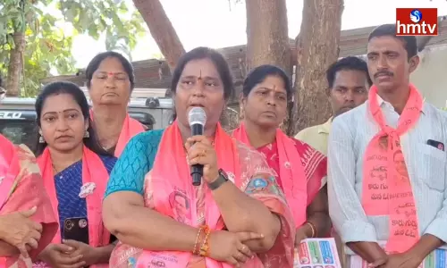 Sunitha Jagadish Reddy Door-to-Door Campaign in Suryapet Sunitha Jagadish Reddy Door-to-Door Campaign in Suryapet