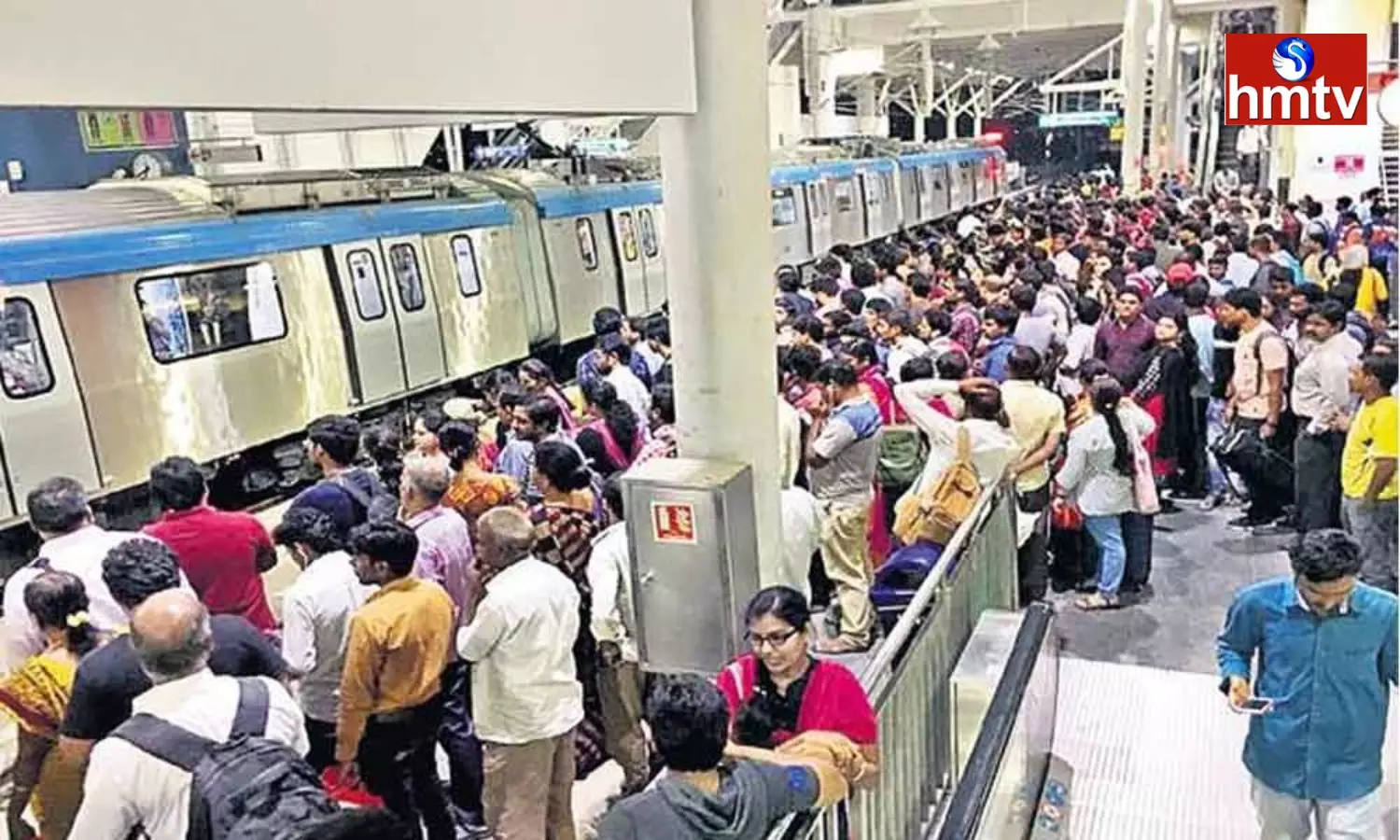Hyderabad Metro Sets Record with Over 5.47 lakh Passengers a Day Hyderabad Metro Sets Record with Over 5.47 lakh Passengers a Day