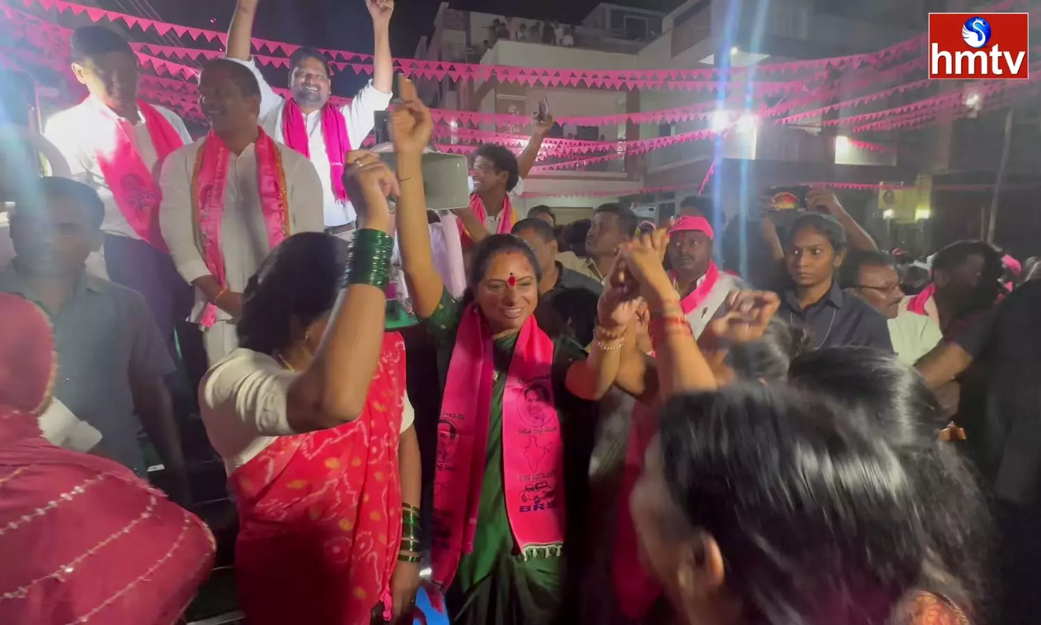 MLC Kavitha Dance at Nizamabad Election Campaign