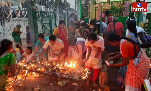 Devotees Flock To Shiva Temples In Telugu States Devotees Flock To Shiva Temples In Telugu States