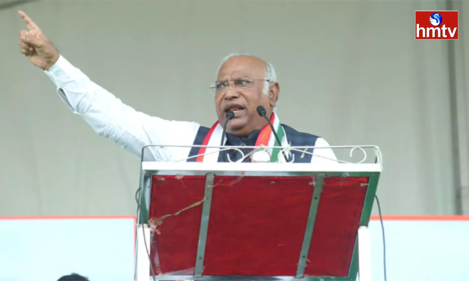 Mallikarjun Kharge Says Elections in Telangana are a Fight against Corruption