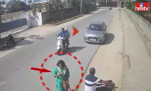 Women Killed In Road Accident In Hanamkonda Women Killed In Road Accident In Hanamkonda