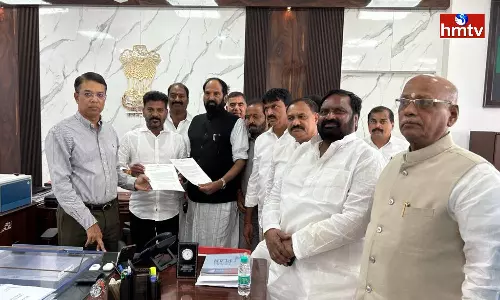 Congress Leaders Met CEO Vikas Raj Congress Leaders Met CEO Vikas Raj
