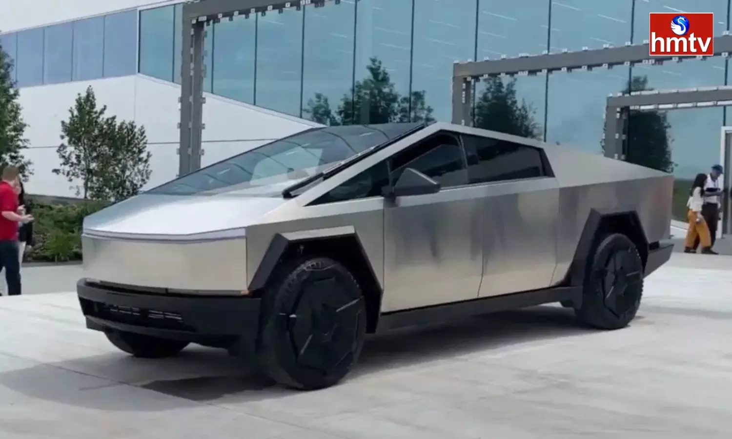 Tesla Cybertruck Launched With 550 Km Range Check Specifications And Features