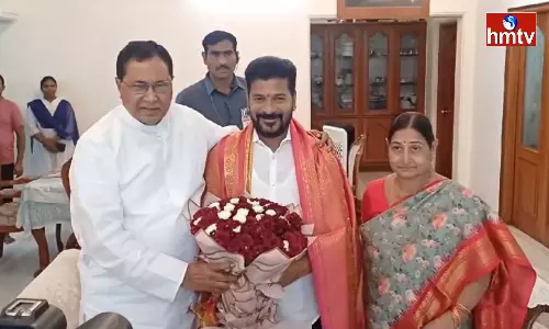 CM Revanth Reddy Meet CLP Leader Jana Reddy