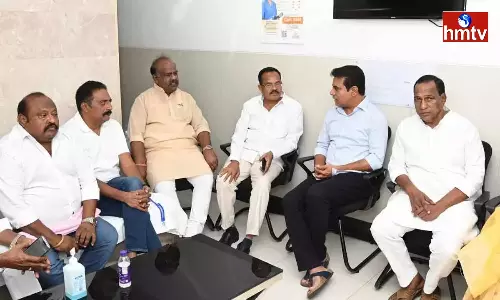 Prakash Raj Arrives at Yashoda Hospital to Meet KCR