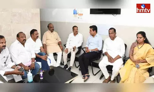 Prakash Raj Met Kcr At Yashoda Hospital