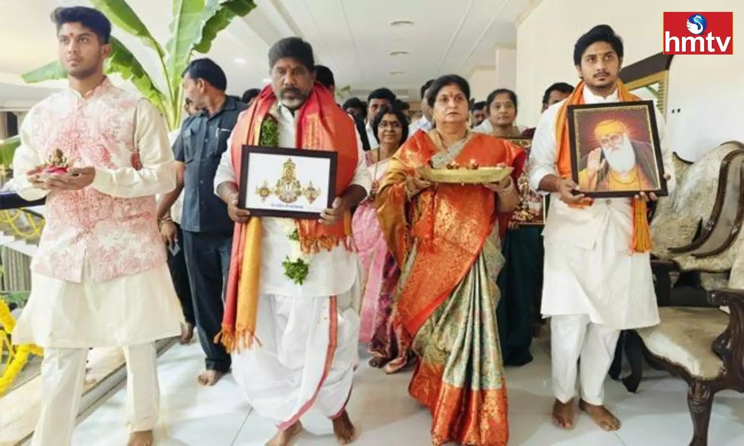 Bhatti Vikramarka Family Enter Praja Bhavan