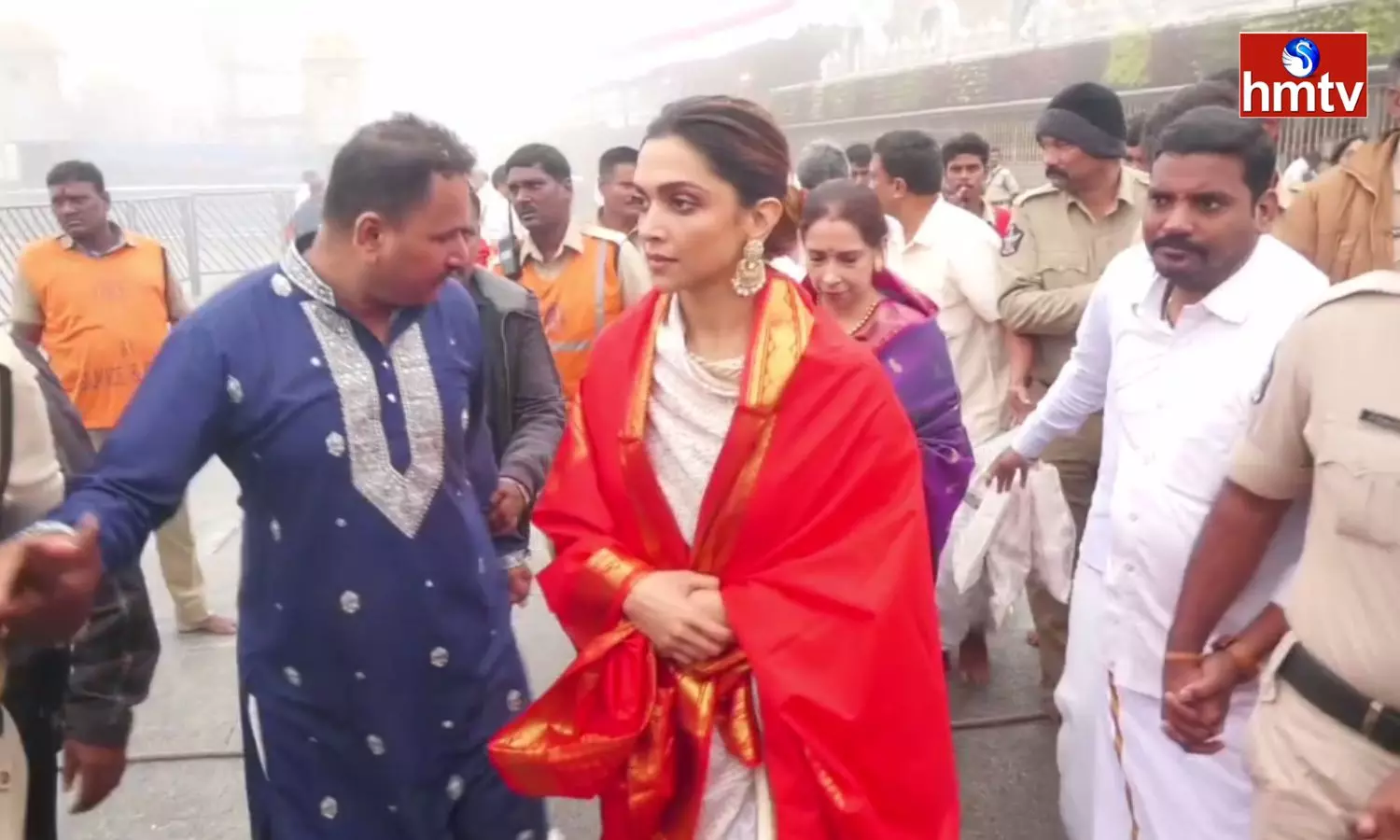 Bollywood actress Deepika Padukone Visited Tirumala Temple