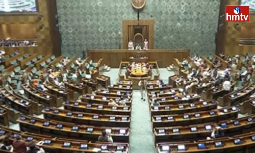 Opposition MPs protest in front of Parliament