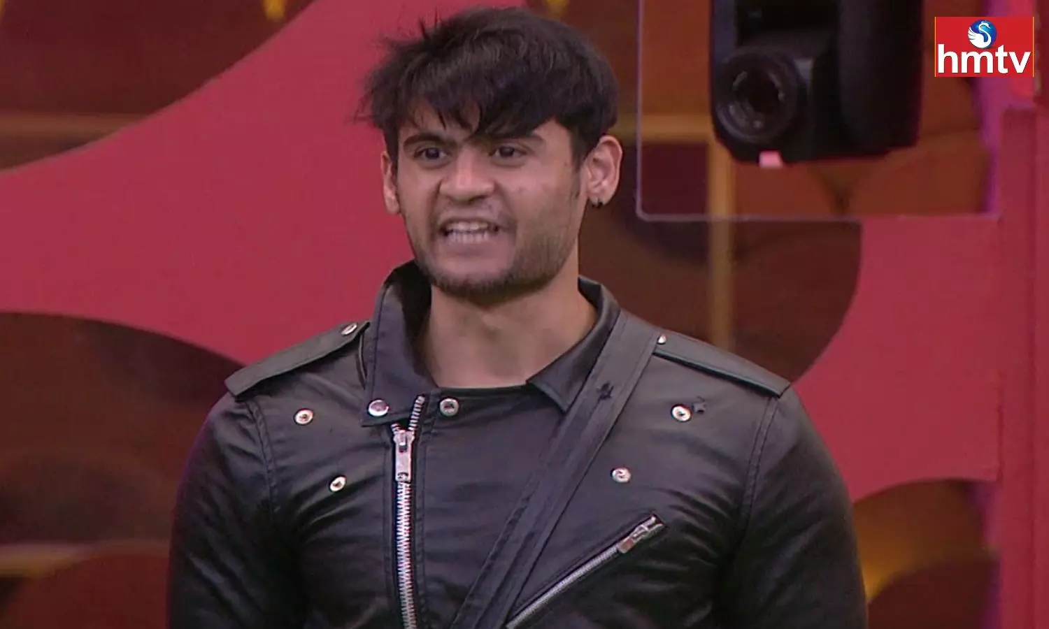 Prince Yawar Eliminated From Bigg Boss 7 Telugu Finale With 15 Lakhs Cash Prize