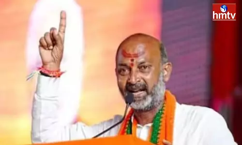 Bandi Sanjay Sensational Comments on KCR Family Member