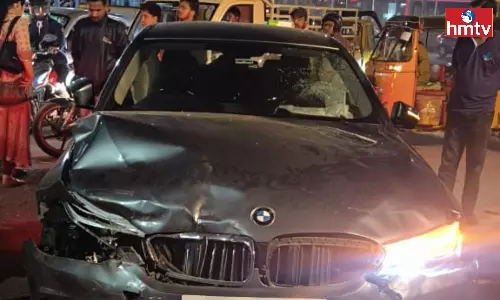 Car Accident In Hyderabad LB Nagar Car Accident In Hyderabad LB Nagar