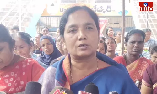 Paritala Sunitha Expressed Solidarity With The Anganwadi Protest