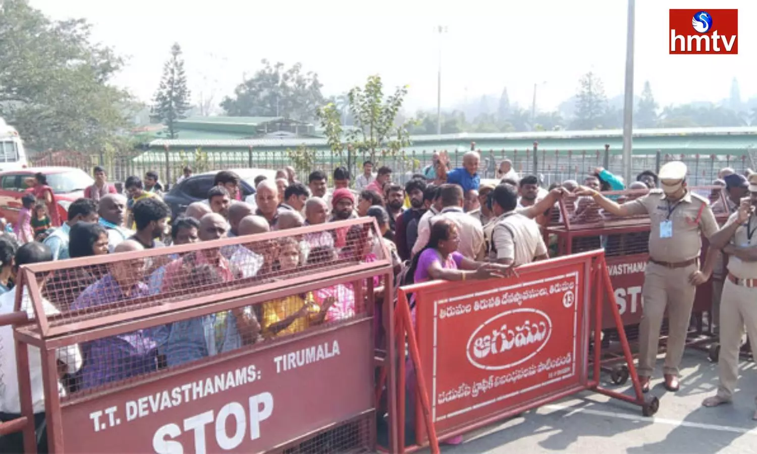 Huge Devotees Rush At Tirumala Tirupati Temple