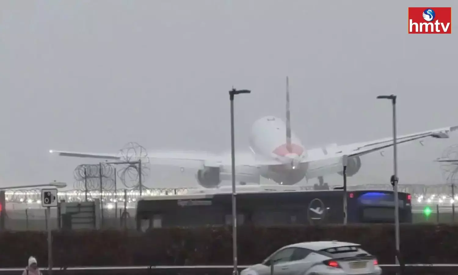 American 777 Insane Landing at London Heathrow