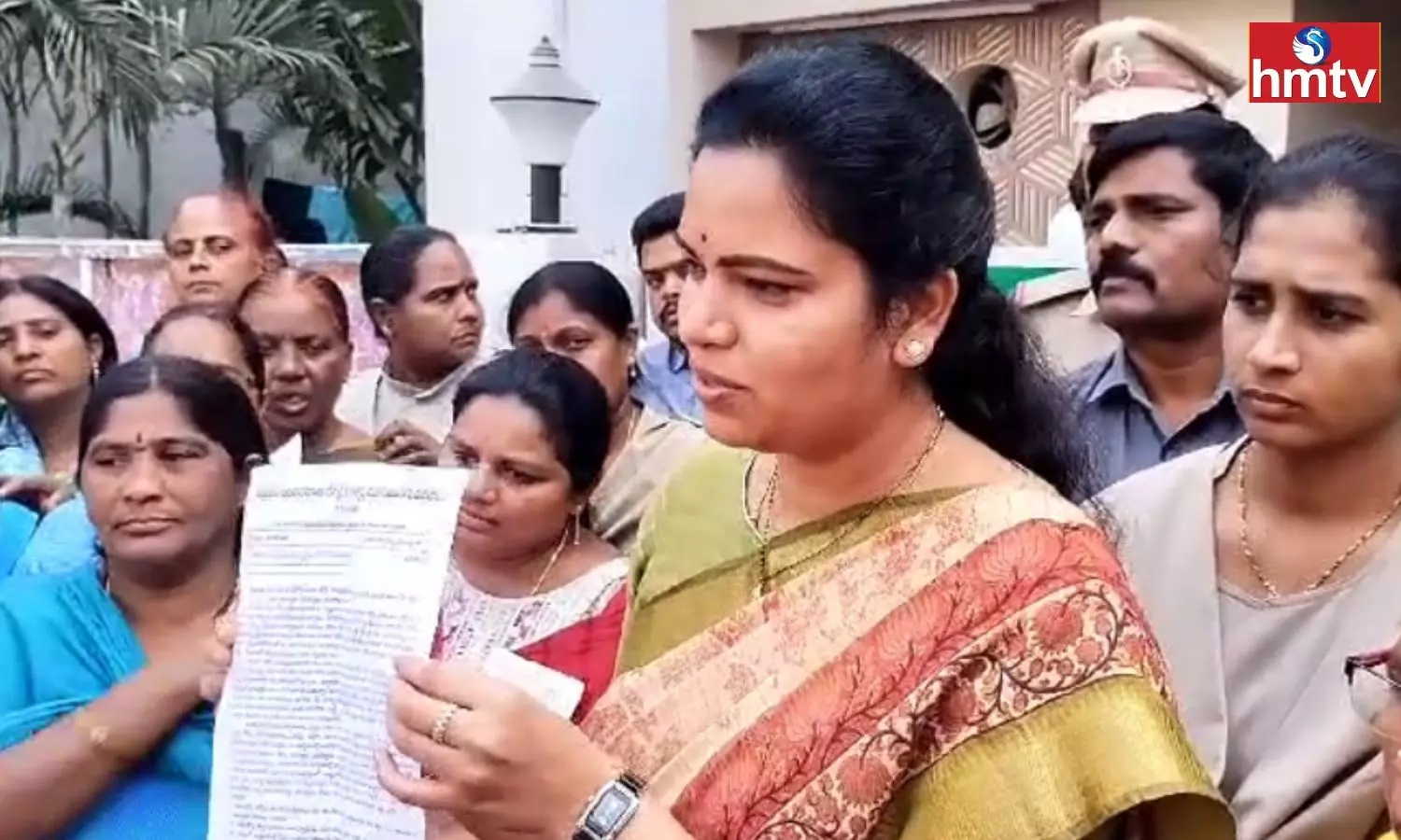 Anganwadi Agitation Continues In AP