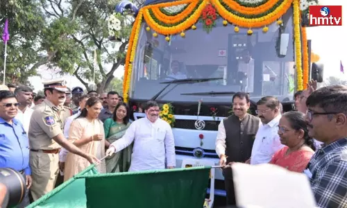 Minister Ponnam Prabhakar Inaugurated 80 New RTC Buses In Telangana
