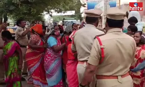Agitation Of Municipal Workers In Nellore