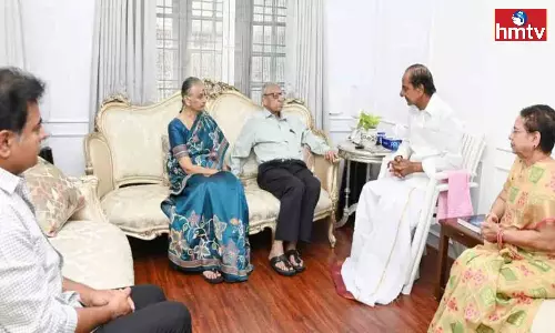 Andhra Pradesh State Former Governor Narasimhan Met Kcr In Hyderabad