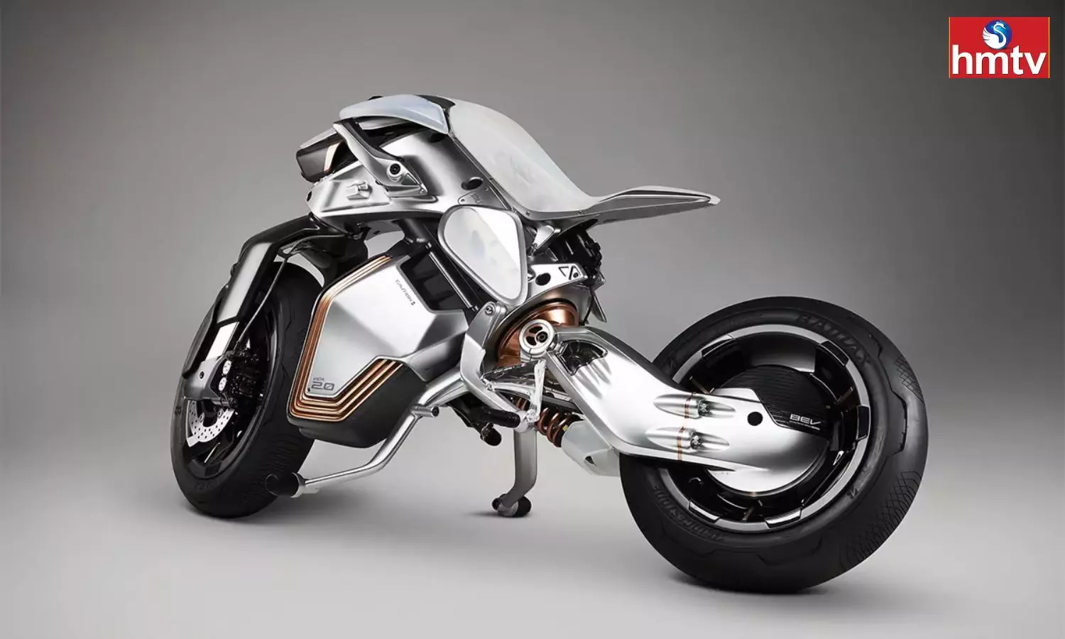 Yamaha Motoroid 2 Concept Handlebar Less Self-Balancing Electric Motorcycle Can Recognize Its Owner