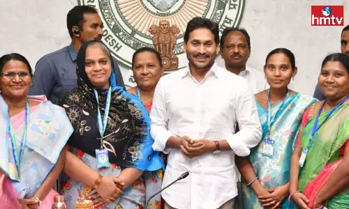 CM YS Jagan Released Jagananna Thodu Scheme Funds