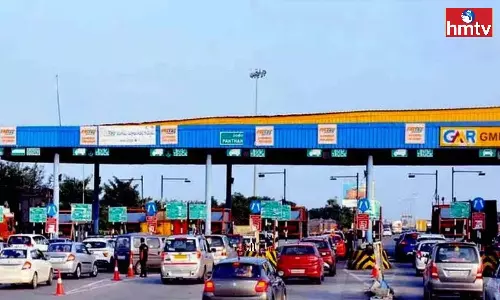 Heavy Traffic At Panthangi Toll Plaza