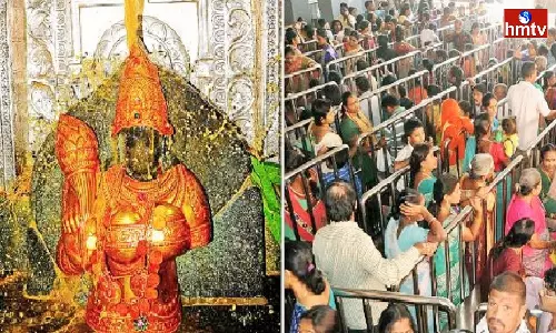 Devotees Rush To Sri Kanaka Mahalakshmi Temple In  Visakhapatnam