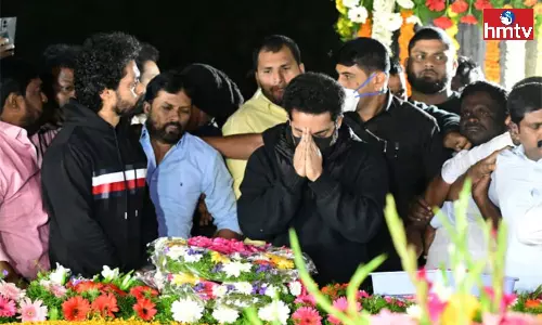 Jr NTR and Kalyan Ram Pay Tribute To Sr NTR at NTR Ghat Jr NTR and Kalyan Ram Pay Tribute To Sr NTR at NTR Ghat