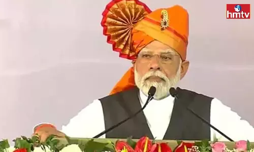 PM Modi is emotional as he remembers his childhood PM Modi is emotional as he remembers his childhood