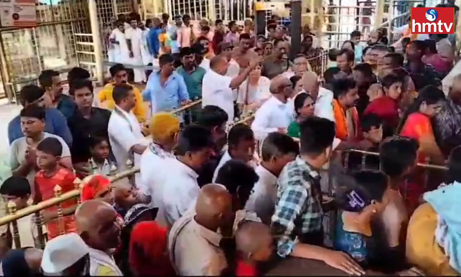 Huge Devotees Rush In Srisailam Temple
