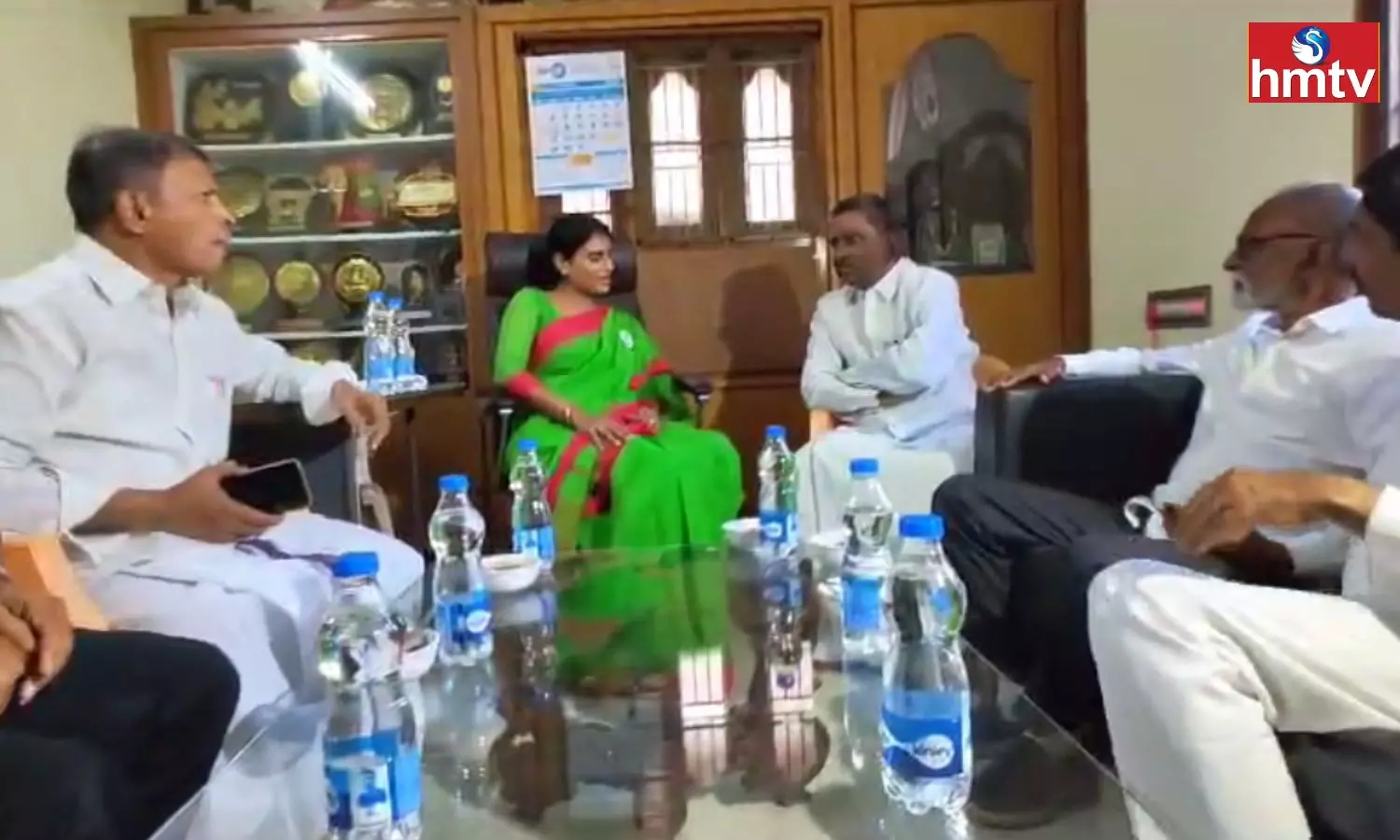 YS Sharmila To Former Minister DL Ravindra Reddy House