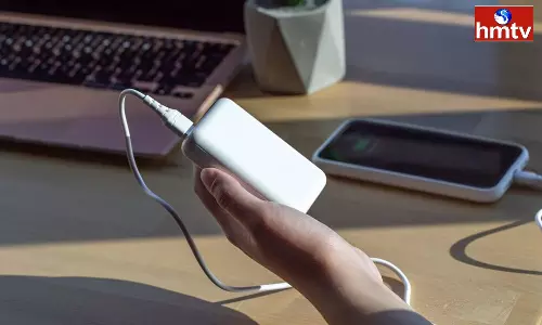 If the Power Bank Shows these Symptoms it Means it is Damaged do not use it If the Power Bank Shows these Symptoms it Means it is Damaged do not use it