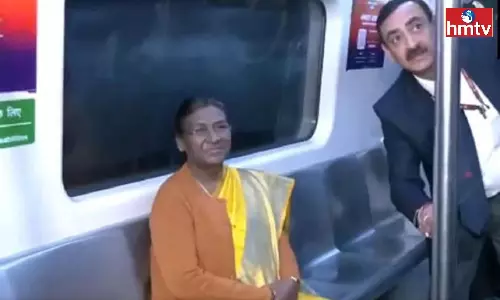 President Droupadi Murmu Takes a Metro Ride in Delhi President Droupadi Murmu Takes a Metro Ride in Delhi