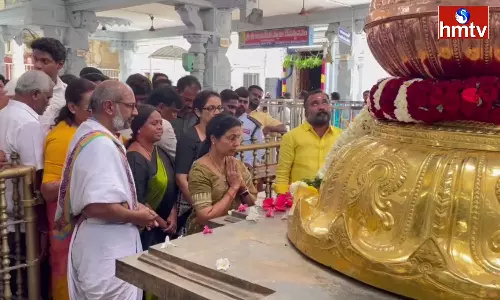 Nara Bhuvaneswari visits Sri Varasiddhi Vinayaka Temple of Kanipakam Nara Bhuvaneswari visits Sri Varasiddhi Vinayaka Temple of Kanipakam