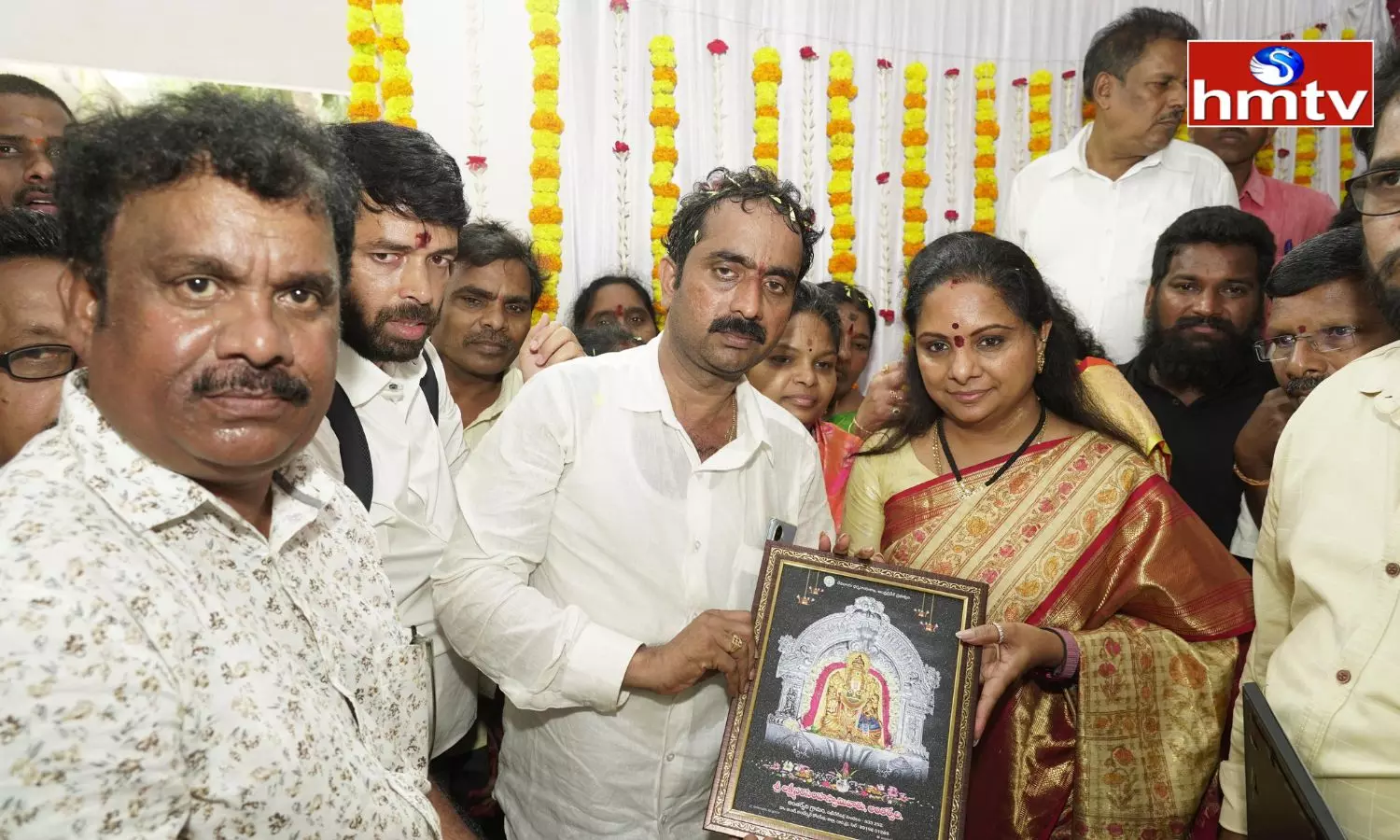 Brs Mlc Kavitha Visits Munganda Muthyalamma Temple