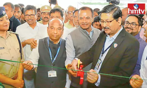 Minister Komatireddy inaugurated the Mega Job Mela at Mahatma Gandhi University