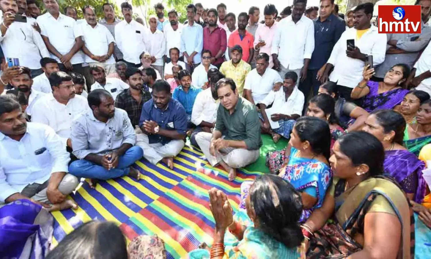 Brs Working President KTR Visits Pedduru In Sircilla