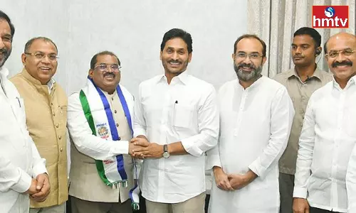 Imtiaz Is An IAS Officer Who Joined YSRCP In The Presence Of CM Jagan Imtiaz Is An IAS Officer Who Joined YSRCP In The Presence Of CM Jagan