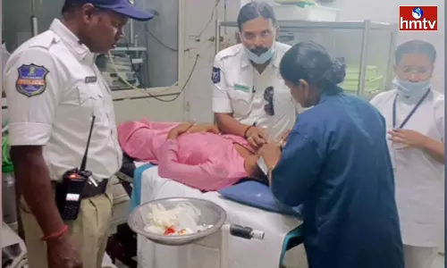 Traffic Inspector helped Inter Student in Hyderabad Traffic Inspector helped Inter Student in Hyderabad