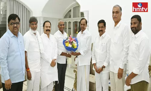 RS Praveen Met With BRS Chief KCR RS Praveen Met With BRS Chief KCR