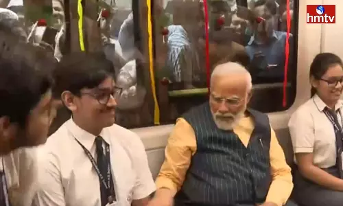 PM Modi Inaugurates India First Underwater Metro Tunnel in Kolkata