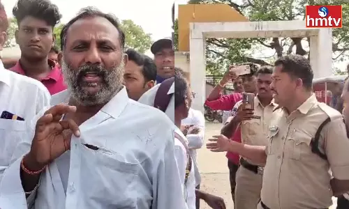 Constable Zeal At Entrance Test Centres in Mahabubabad Constable Zeal At Entrance Test Centres in Mahabubabad